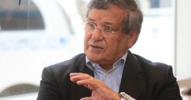 Artigo: Planalto deveria “chutar” o PSDB, segundo centrão