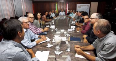 Artigo: Correria: Rui não dá folga à equipe nem em feriados