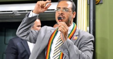 Artigo: Hilton deverá decidir sua ala, após Edvaldo Brito comandar bloco independente