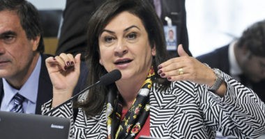 Artigo: Kátia Abreu desdenha do PMDB: “Minha expulsão não é uma punição, é biografia”