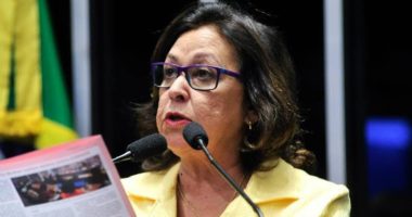 Artigo: Lídice exalta Marcelo Nilo e diz que ele é “cartão de visitas”