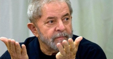 Artigo: Moro veta algemas durante prisão de Lula