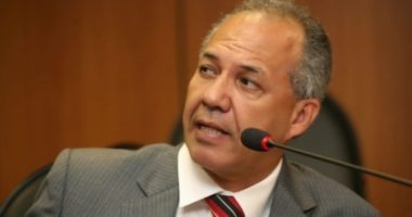 Artigo: “Há fumaça branca no Thomé de Souza?” brinca deputado com Neto