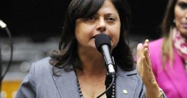 Artigo: “Hoje é um dia de luto e de luta”, diz Alice em protesto a assassinato de Marielle