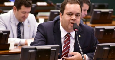 Artigo: De saída do DEM, Elmar pode disputar o governo pelo PSL, diz revista