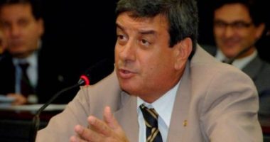 Artigo: Colbert Martins não aparece em união entre DEM e PSDB