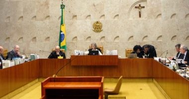 Artigo: STF adia julgamento de liberdade de Lula