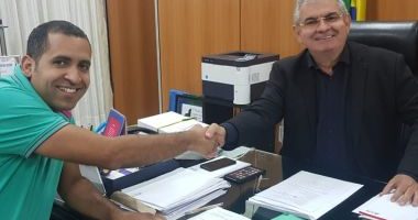 Artigo: Tum é recebido por Coronel