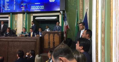 Artigo: Neto afaga Bruno Reis: “Fenômeno”