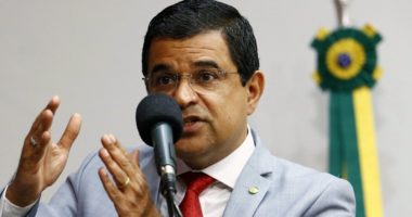 Artigo: PCdoB pedirá na Justiça mandato de Dal após ida ao PP