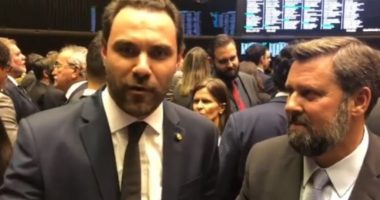 Artigo: Adolfo Viana vice-líder do PSDB