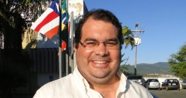 Artigo: Jequié: Câmara decide sobre impeachment do prefeito