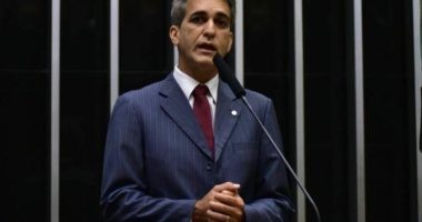 Artigo: Robinson vai pra cima e avalia proximidade de Bruno Reis e Bolsonaro