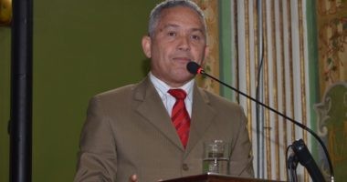 Artigo: Corrente na Prefeitura quer Téo Senna como líder de Neto