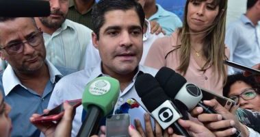 Artigo: ACM Neto continua com Bolsonaro