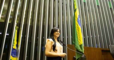 Artigo: Dayane Pimentel rebate Jaques Wagner