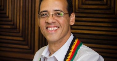 Artigo: Hilton quer a prefeitura