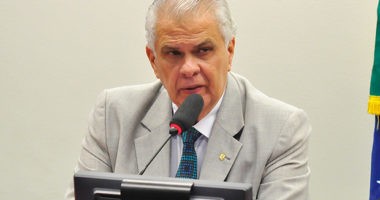 Artigo: PL decide apoiar Bruno Reis; presidente compara Rui a técnico que quer ganhar o jogo aos 45