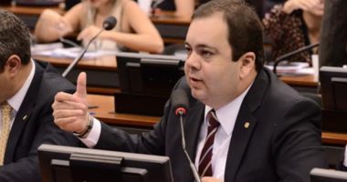 Artigo: Para disputar o Senado, Elmar negocia com o PSL, diz site