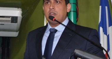 Artigo: “A prefeitura está pressionando para a gente votar logo”