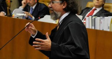 Artigo: Com palestra em Salvador, Kakay ataca Moro