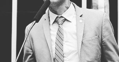 Artigo: Kannário tenta justifica o seu voto