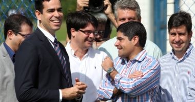 Artigo: ACM Neto critica fase ruim do Bahia, mas diz que confia em Bellintani