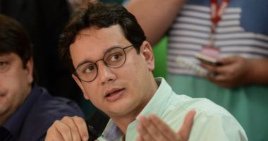 Artigo: Após rompimento de adutora, vereador pede reunião com a Embasa na CMS