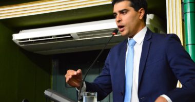 Artigo: “Imagina nessa crise econômica ter que trocar de carro?”, diz Aleluia sobre projeto aprovado