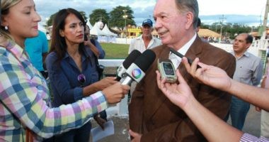 Artigo: Leão confirma que Nelson Leal pode disputar recondução na Alba: “É só passar uma PEC”