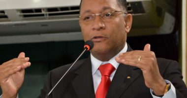 Artigo: Arrastão: Joceval não votará contra veto de ACM Neto