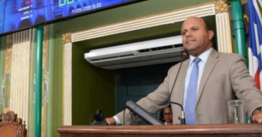 Artigo: Reeleito para Câmara de Salvador, Kiki Bispo projeta futuro na política