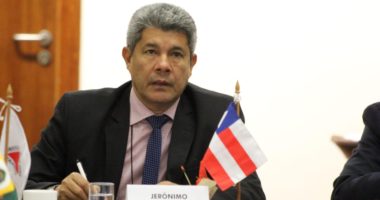 Artigo: Secretário de Educação rebate líder da APLB: “Não temos como esperar”