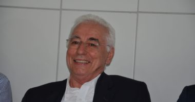 Artigo: A indefinição de Guilherme Menezes