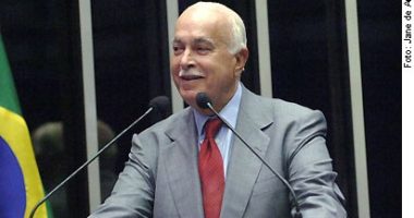 Artigo: Léo Dias compara mãe de Safadão ao ex-senador ACM