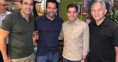 Artigo: Carlos Muniz na base de Neto