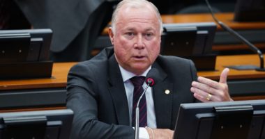 Artigo: Paulo Azi confirma conversas sobre fusão entre DEM e PSL