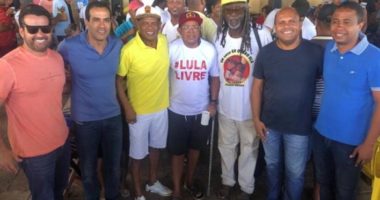 Artigo: Bruno Reis vai a aniversário de vereador do PT