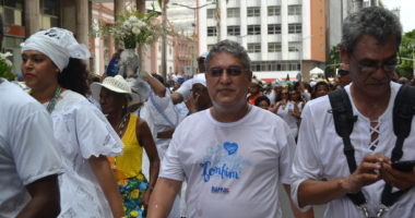 Artigo: Bonfim: “Acho que o PT está errando”, diz Rosemberg