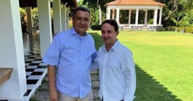 Artigo: Rui aparece pela primeira vez após cirurgia