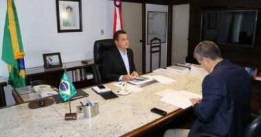 Artigo: Após operação da PF, Rui Costa exonera Maurício Barbosa e delegada