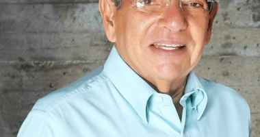 Artigo: Mário Kertész sobre Bolsonaro: “Doido para implantar um regime de exceção”