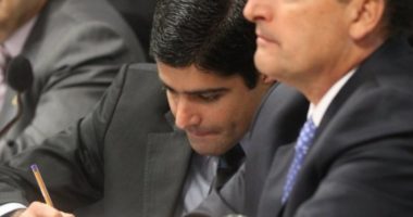 Artigo: Com coronavírus, Onyx se encontrou com ACM Neto na quinta-feira