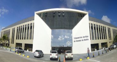 Artigo: Advogado delata 12 desembargadores baianos, diz jornal
