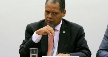 Artigo: Coluna traça caminho para baiano chegar à presidência da Câmara