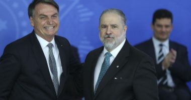 Artigo: Em resposta ao STF, PGR abre apuração para avaliar conduta de Bolsonaro