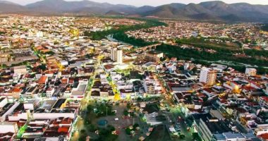 Artigo: Prefeitura de Jequié suspende aplicação de 1ª dose de vacina contra Covid-19