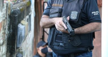 Artigo: PC-BA: categoria tem insatisfações e centenas de profissionais contaminados por Covid-19