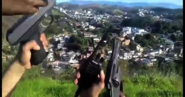 Artigo: Polícia mata trio de Salvador que exibia armas nas redes sociais