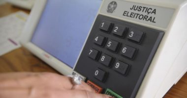 Artigo: TRE já substituiu 26 urnas na Bahia até às 14h